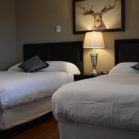 94 Motel & Rv Park 100 Mile House Экстерьер фото